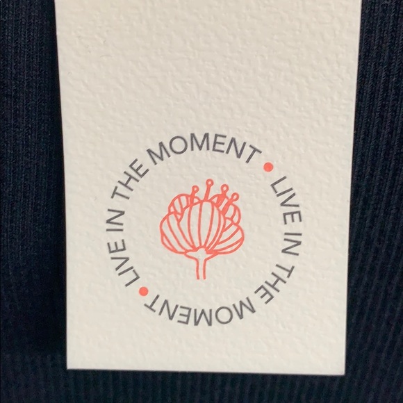 Top - Picture 3 of 4